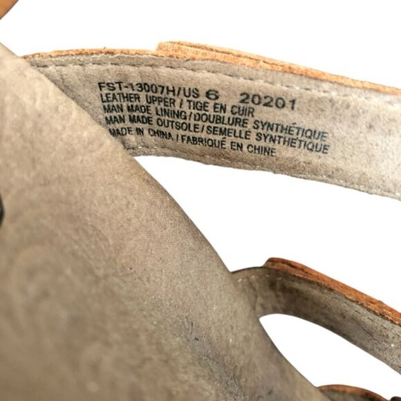 Taos Prize Leather Sandals Women’s Size 6 Tan 3 Strap Comfort - Picture 10 of 13